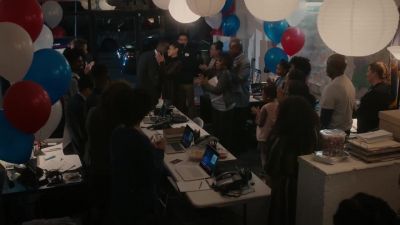 -Come on.
-All right. - This Is Us