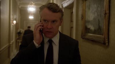 Come on, answer the phone. - 24