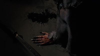 -Come on, Bathory.
-[Bathory vomits] - Van Helsing