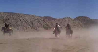 - Come on, Bill.
- Come on... - Cattle Annie and Little Britches