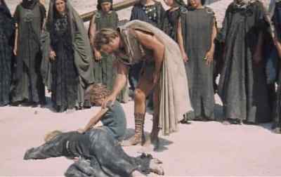 Come on, boy. - The Trojan Women