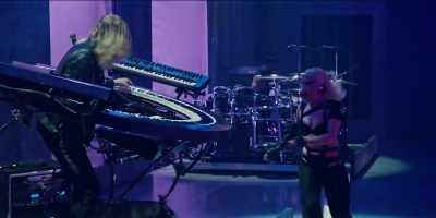 Come on, Brockett,
make some noise, man! - Gaga Chromatica Ball