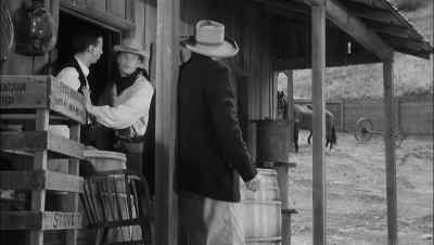 - Come on, burn them out.
- Where's McSween? - The Left Handed Gun