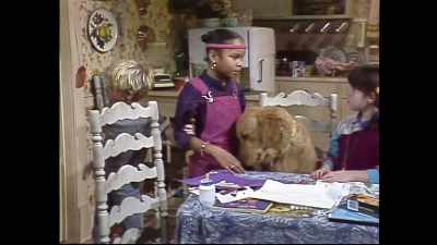 - Come on, Cherie.
- Bye, Punky. Good luck. - Punky Brewster