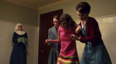 Come on, chick,
we need you on the lav. - Call the Midwife