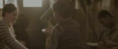 - Come on.
- (CHILDREN LAUGH) - The Railway Children Return