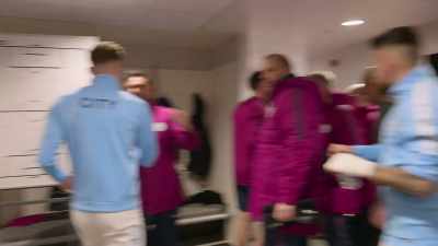 -Come on!
-[clapping] - All or Nothing: Manchester City