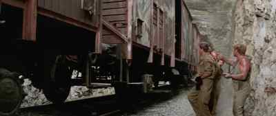 Come on, come on! Get it up!
Come on, hurry! - Von Ryan's Express