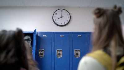 Come on, come on.
I wish I could speed up time. - Ultra Violet & Black Scorpion