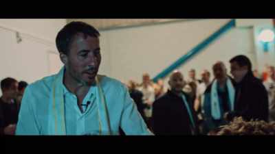 Come on, come on, let's do this. Good lad. - Take Us Home: Leeds United