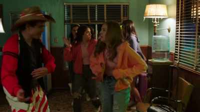 Come on, come on, let's rock the house, man! - Crushed