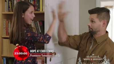 Come on. Come on.
Oh, God! Okay. - Last Vermont Christmas