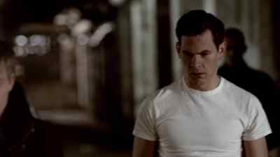 Come on. Come on. - The Following