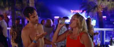 - Come on, come on ... 
- Strong, what is there? - Ibiza
