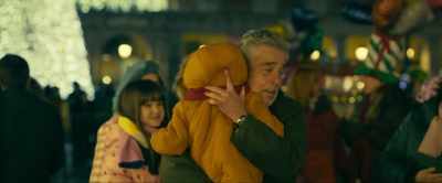 Come on, come on.
We're going home. - Padre no hay mas que uno 3