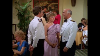Come on, dad.
Let's dance again. - The Love Boat