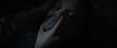Come on, darling. Breathe
for Mummy. Come on, breathe. - The Beast Within