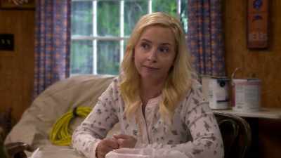 Come on.
Don't leave me hanging. - The Conners