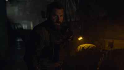 - Come on, drop it.
Let's see what you got. - Strike Back