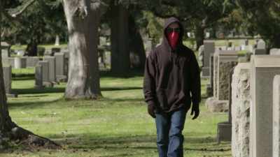 - Come on.
- [engine revving] - Look Who's Stalking