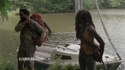 Come on.
Family's inland. - The Walking Dead