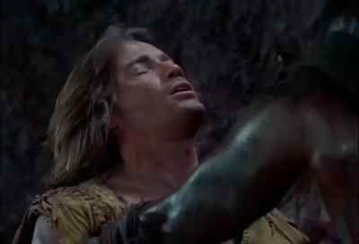 Come on. Fight me! - Hercules in the Maze of the Minotaur