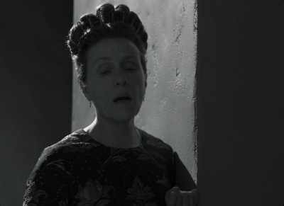 Come on. Gentle my lord,
sleek o'er your rugged looks. - The Tragedy of Macbeth