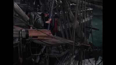 - Come on. Get aboard.
- King, look there. - Reap the Wild Wind