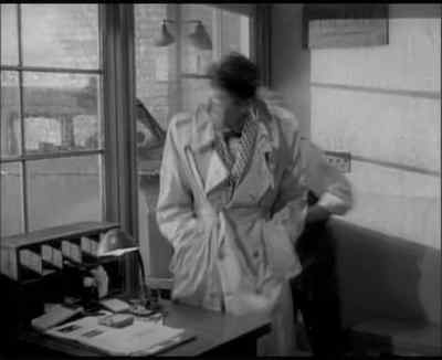 Come on, get in here quick. - Scared Stiff