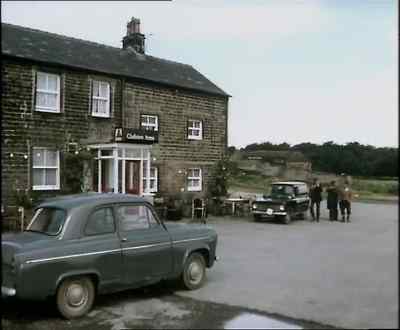 Come on, get your money out. - Last of the Summer Wine