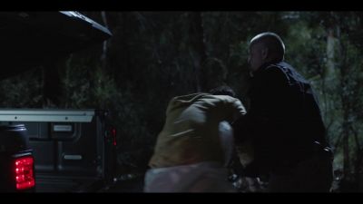 ‐Come on, get out. Get out.
‐Ah! - Mr Inbetween