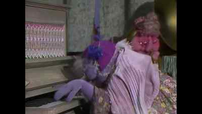 Come on, girls. - The Muppet Show