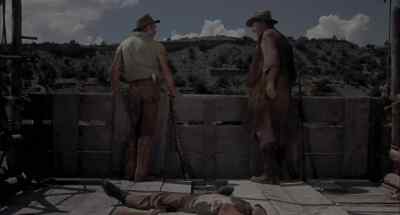 - Come on, give me a hand.
- You're getting old? - Barquero