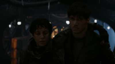 Come on, we gotta keep moving. - Krypton