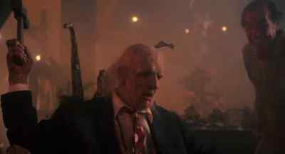 Come on, grandpa! You can do it! - The Texas Chainsaw Massacre 2