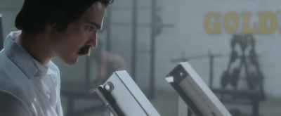 - Come on.
- [grunts] - Bigger