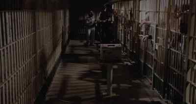Come on guard hurry
up with the count. - Penitentiary
