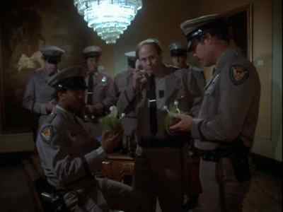 Come on you guys. Get out there!
Now, spread out, will you. - Remington Steele