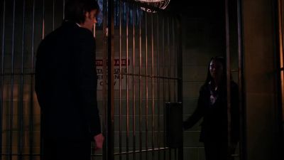 Come on. Help me find some rope. - Supernatural