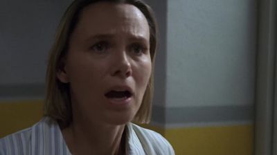 - Come on, hon.
- No, I can't. I can't. - 24