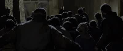 Come on, ideas. - King Arthur: Legend of the Sword