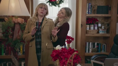 -Come on, I'll help you.
-Can I borrow your glitter heels? - Christmas in Pine Valley