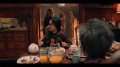 Come on in, come on.
Join us for breakfast. We just sat down. - Love Hard