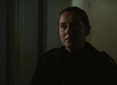 - Come on in.
- No... - Sons