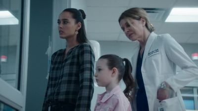 Come on. It's okay. - The Resident