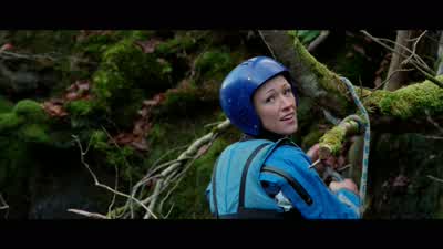 Come on, Jessie, it's freezing. - The Descent