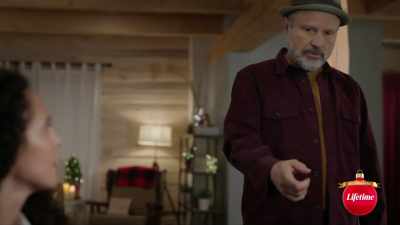 -Come on. Join me.
-No. Go, go, go, go. - Under the Christmas Tree