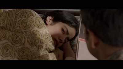Come on, just read it. Get up! Up! - Gunjan Saxena: The Kargil Girl