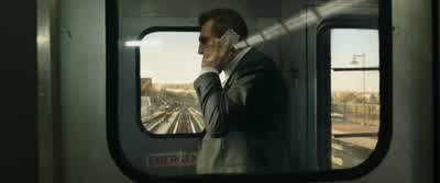 Come on, Karen, pick up. - The Commuter