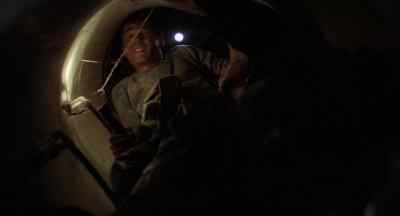 - Come on.
- Keep movin'. - Alligator